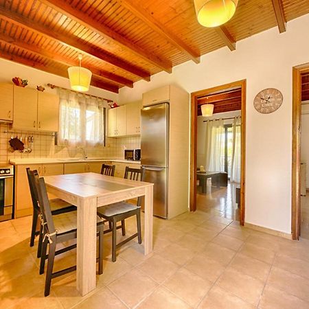 Cozy Family Friendly Apartment With Large Garden Close To Beaches - Dirella Kinopiásztesz Kültér fotó