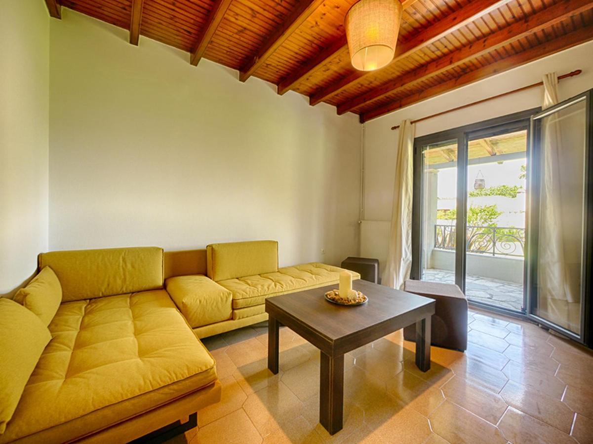 Cozy Family Friendly Apartment With Large Garden Close To Beaches - Dirella Kinopiásztesz Kültér fotó