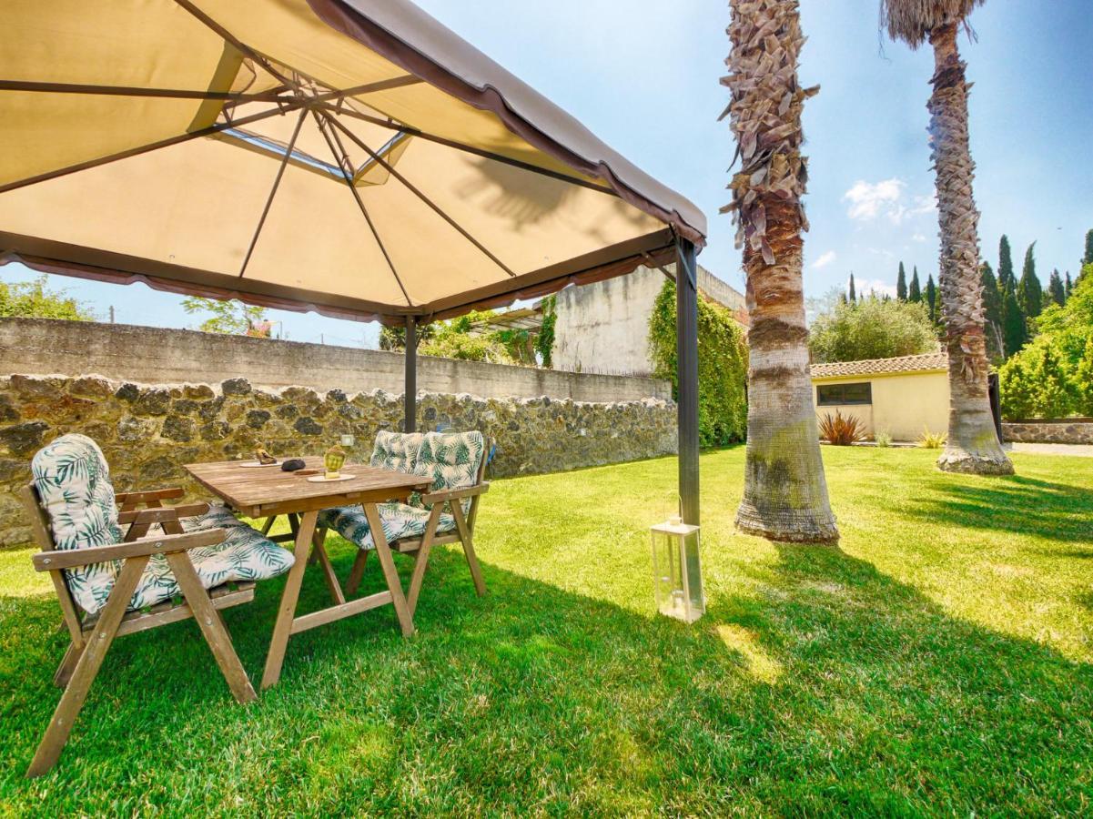 Cozy Family Friendly Apartment With Large Garden Close To Beaches - Dirella Kinopiásztesz Kültér fotó