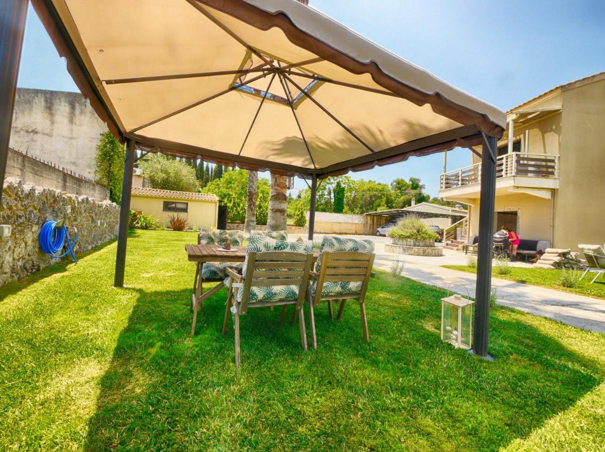 Cozy Family Friendly Apartment With Large Garden Close To Beaches - Dirella Kinopiásztesz Kültér fotó