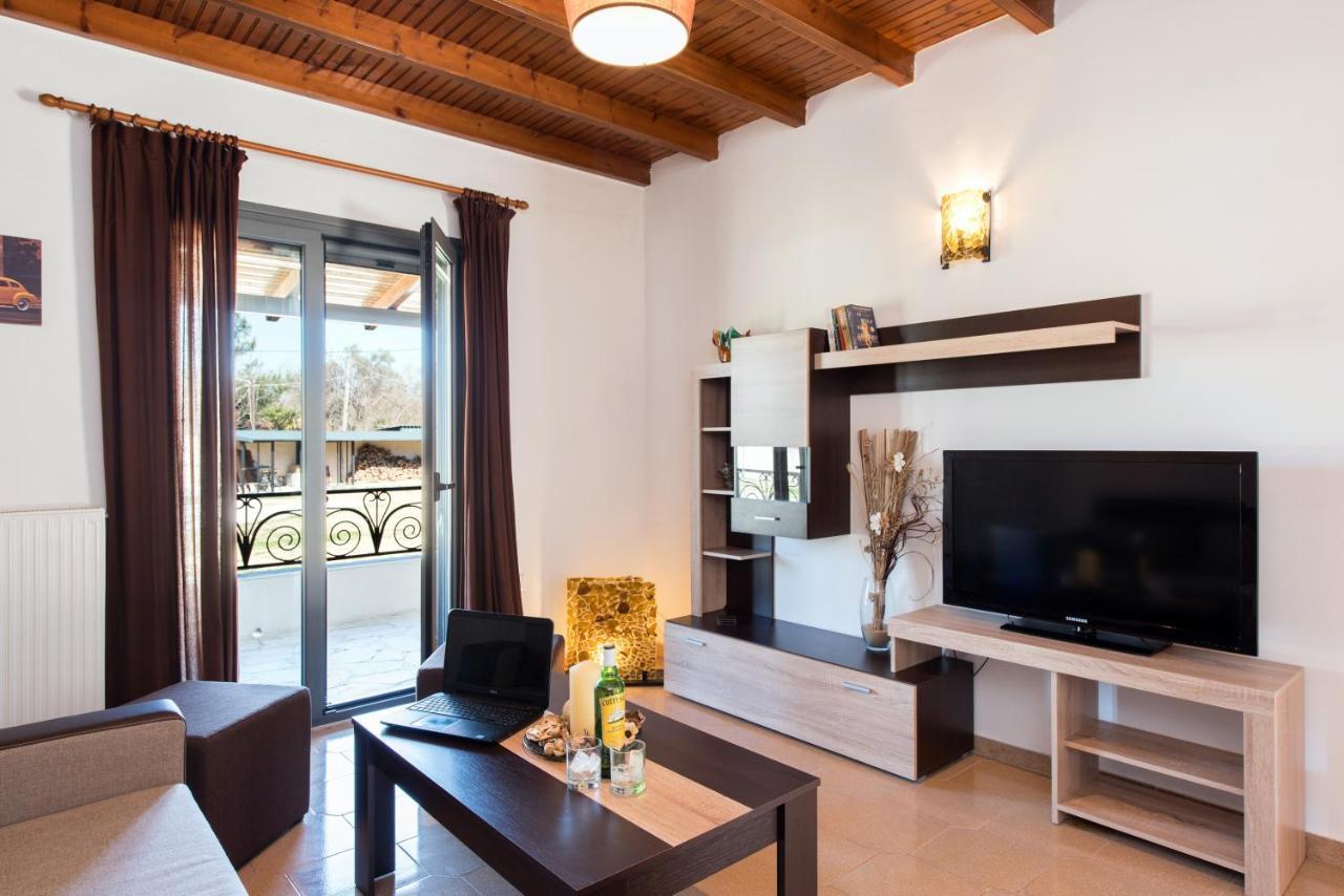 Cozy Family Friendly Apartment With Large Garden Close To Beaches - Dirella Kinopiásztesz Kültér fotó